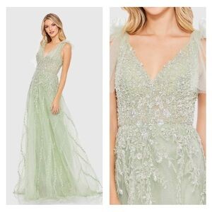 NWT Mac Duggal 20313 Embellished Soft Tie Sleeveless V Neck Gown Green